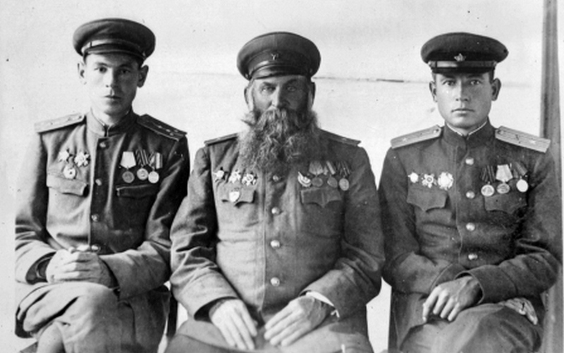 Победивший Сталинград продолжил сражение на трудовом фронте